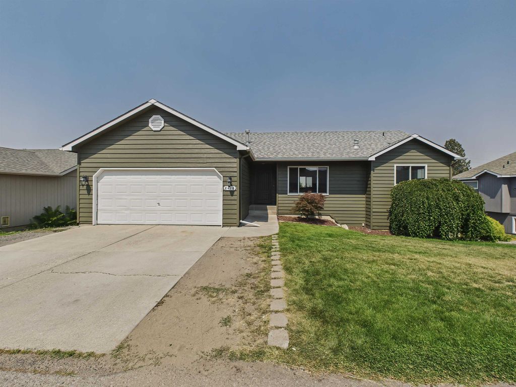 8418 E Bull Pine Ln, Spokane, WA 99217 photo 1