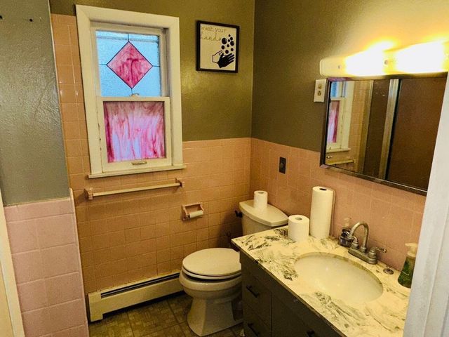 70945 Ridgewood Drive, Edwardsburg, MI 49112