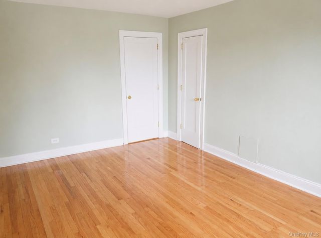 23 Old Mamaroneck Road 1R, White Plains, NY 10605