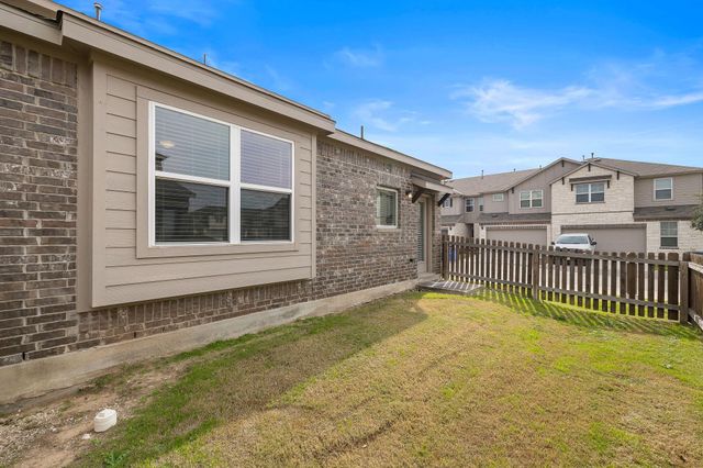 17200 Leafroller DR A, Pflugerville, TX 78660