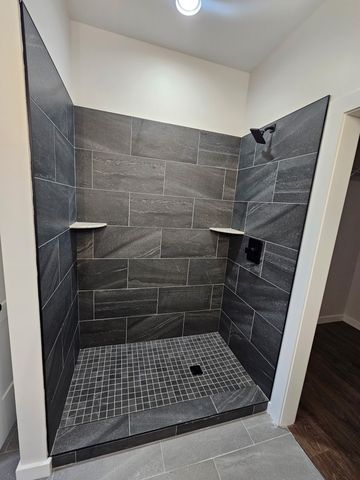 123 Lee Ct, Gainesboro, TN 38562