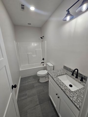 123 Lee Ct, Gainesboro, TN 38562