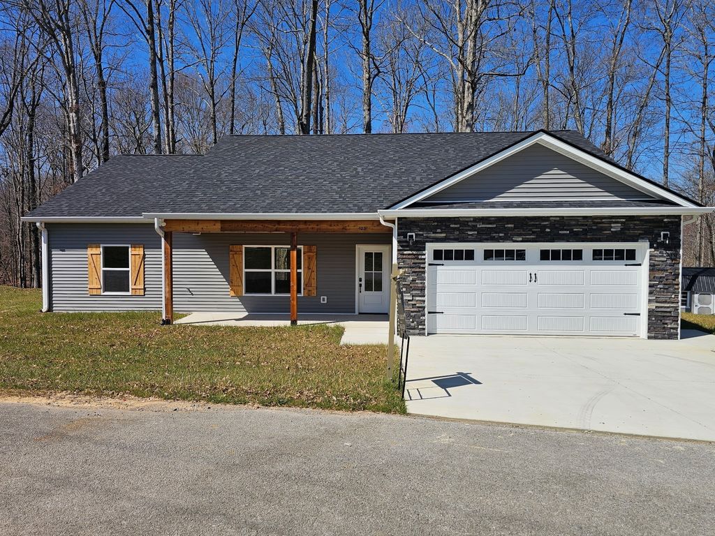 123 Lee Ct, Gainesboro, TN 38562