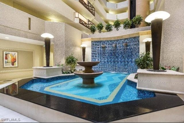 4041 Gulf Shore BLVD N 105, Naples, FL 34103