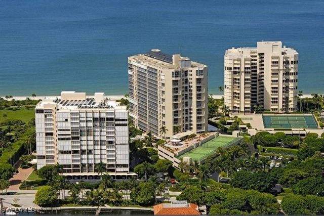 4041 Gulf Shore BLVD N 105, Naples, FL 34103