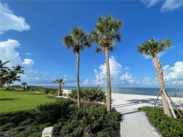 4041 Gulf Shore BLVD N 105, Naples, FL 34103