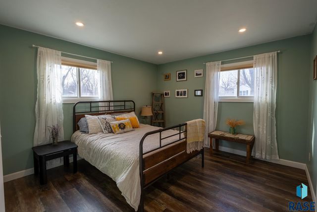 1220 S Blauvelt Ave Avenue, Sioux Falls, SD 57105