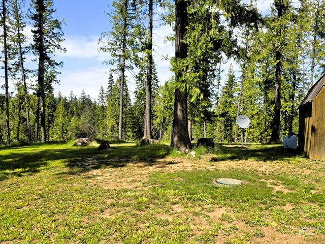 68 Panorama Dr, Lenore, ID 83541