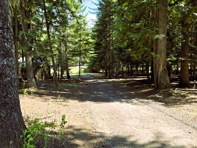 68 Panorama Dr, Lenore, ID 83541
