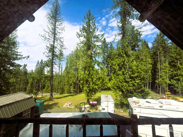 68 Panorama Dr, Lenore, ID 83541