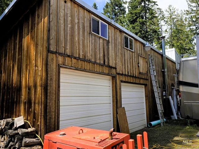 68 Panorama Dr, Lenore, ID 83541