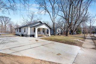2574 Onawa Street, Des Moines, IA 50317