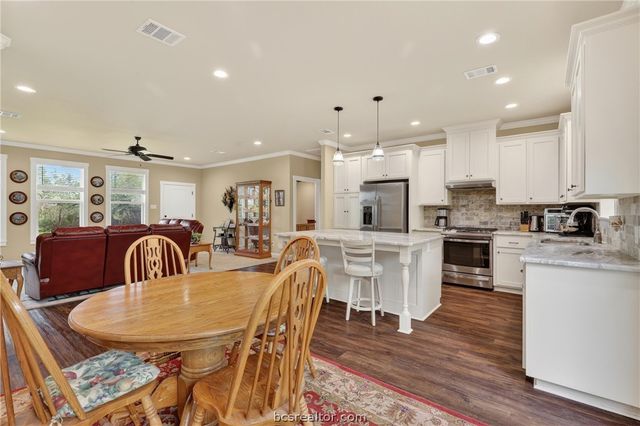 1872 Morgan Lane, Franklin, TX 77856