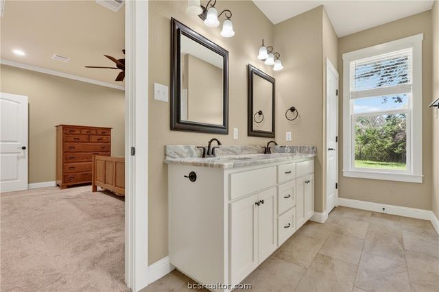 1872 Morgan Lane, Franklin, TX 77856