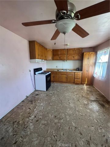 18806 Cairo, Carson, CA 90746