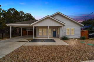 1680 LAKEVIEW DR, Canyon Lake, TX 78133