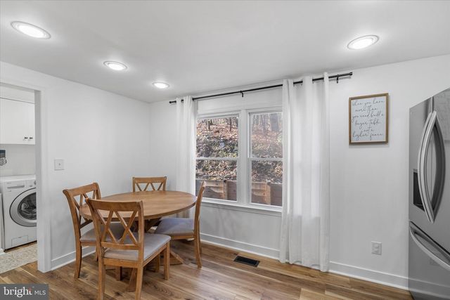 2400 YOUNGS DR, Haymarket, VA 20169