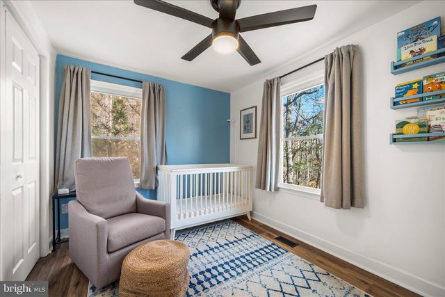 2400 YOUNGS DR, Haymarket, VA 20169