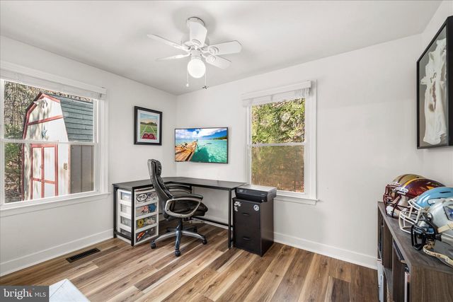 2400 YOUNGS DR, Haymarket, VA 20169