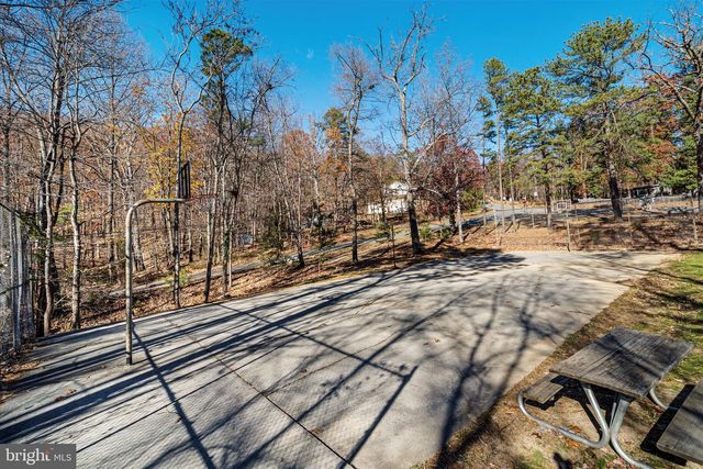 2400 YOUNGS DR, Haymarket, VA 20169