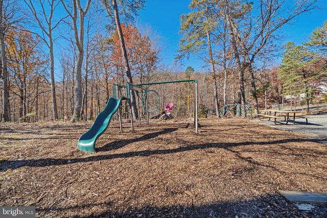 2400 YOUNGS DR, Haymarket, VA 20169