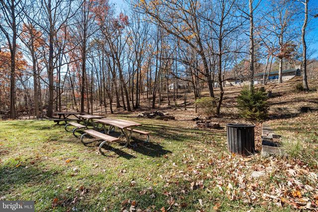 2400 YOUNGS DR, Haymarket, VA 20169