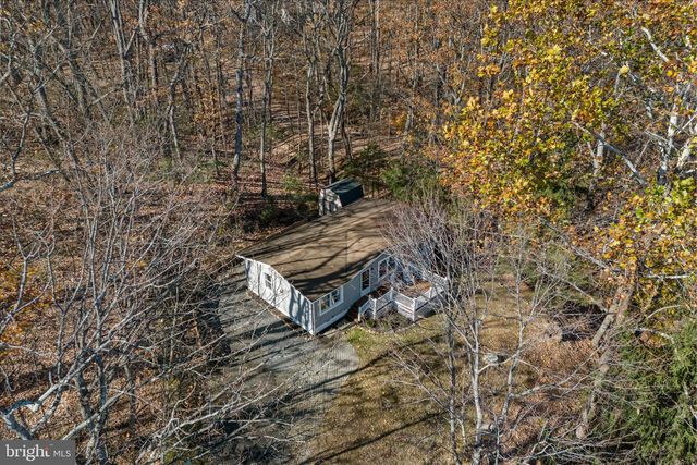 2400 YOUNGS DR, Haymarket, VA 20169