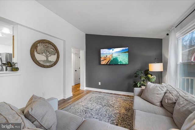 2400 YOUNGS DR, Haymarket, VA 20169