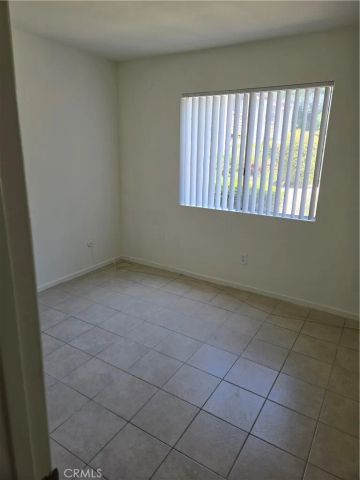 2501 W Sunflower F4, Santa Ana, CA 92704