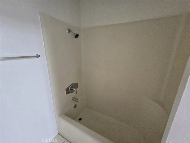 2501 W Sunflower F4, Santa Ana, CA 92704