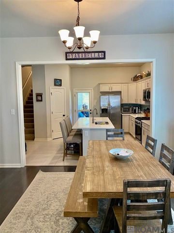 1058 Shadow Bluff Dr, Baton Rouge, LA 70820