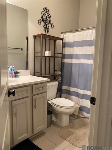 1058 Shadow Bluff Dr, Baton Rouge, LA 70820