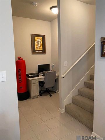 1058 Shadow Bluff Dr, Baton Rouge, LA 70820