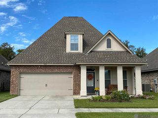 1058 Shadow Bluff Dr, Baton Rouge, LA 70820