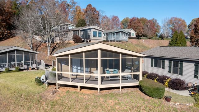 1230 Melton Road 14, West Union, SC 29696