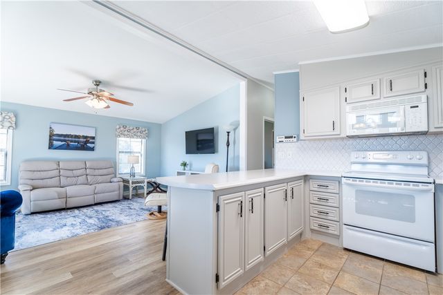 1230 Melton Road 14, West Union, SC 29696