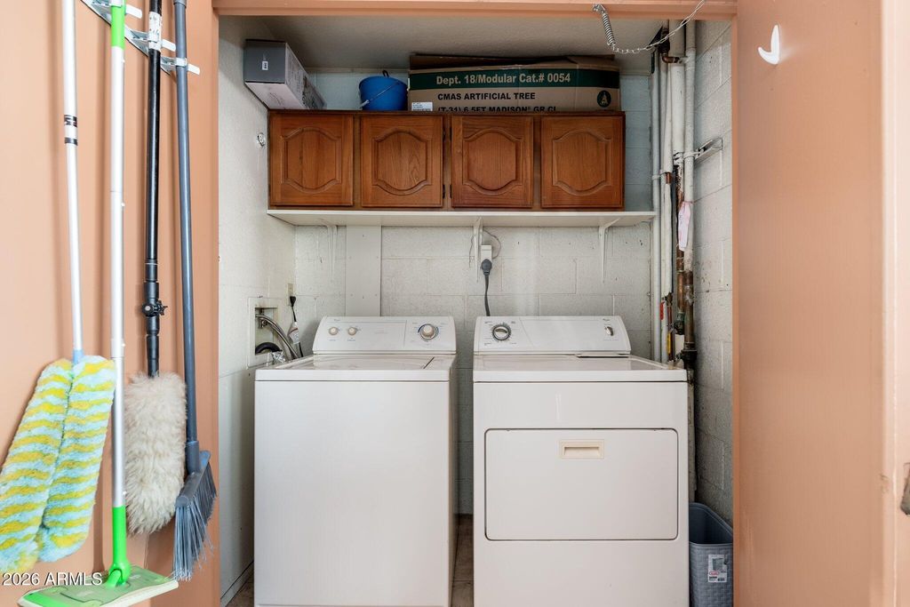 Image 29 of property listing at 12212 N Paradise Village Parkway S 129, Phoenix, AZ 85032