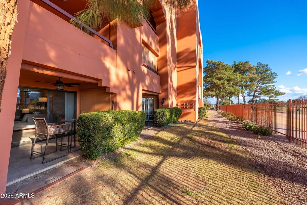 Image 32 of property listing at 12212 N Paradise Village Parkway S 129, Phoenix, AZ 85032