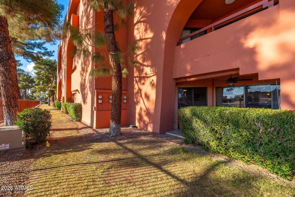 Image 33 of property listing at 12212 N Paradise Village Parkway S 129, Phoenix, AZ 85032
