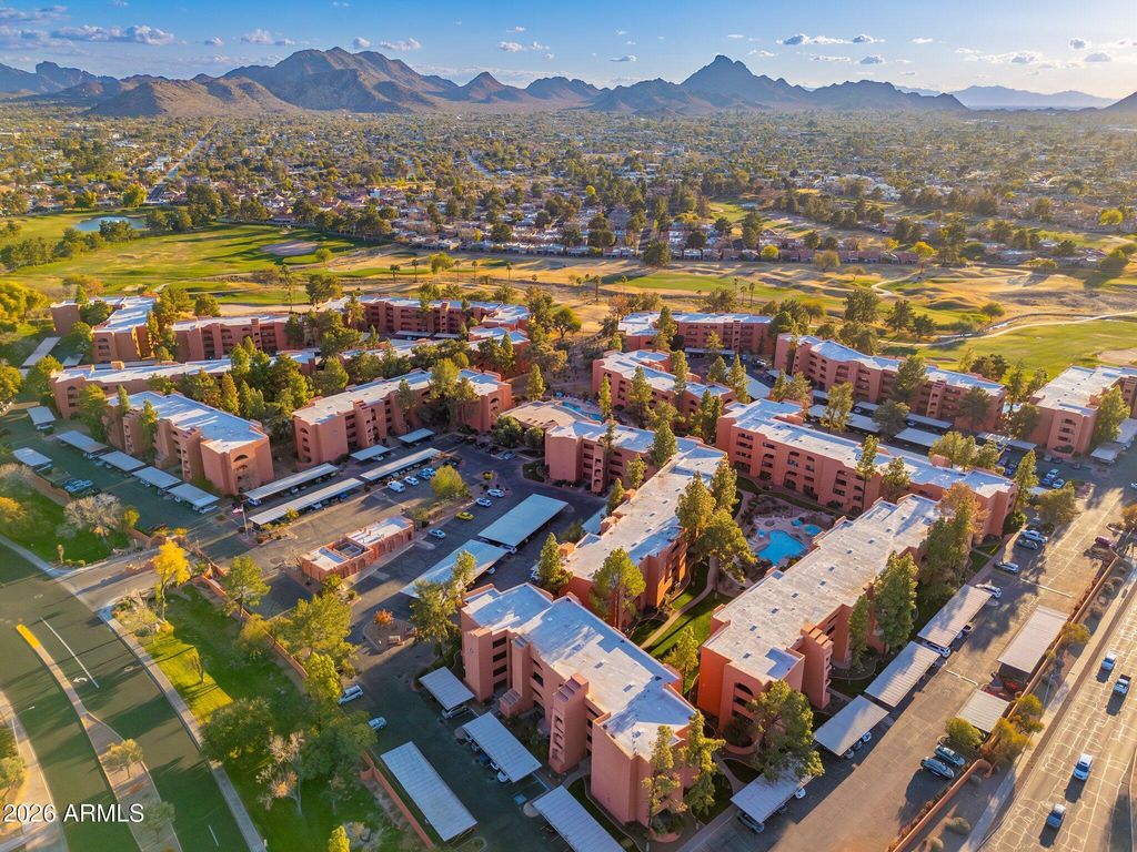 Image 57 of property listing at 12212 N Paradise Village Parkway S 129, Phoenix, AZ 85032