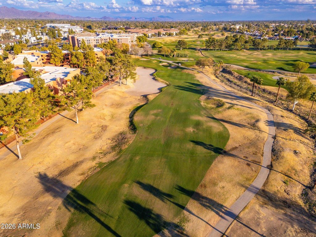 Image 62 of property listing at 12212 N Paradise Village Parkway S 129, Phoenix, AZ 85032