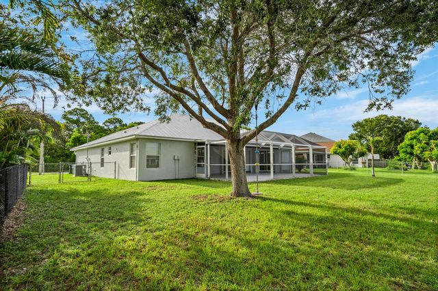 2367 SE Rock Springs Drive, Port St. Lucie, FL 34952