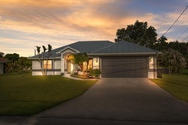 2367 SE Rock Springs Drive, Port St. Lucie, FL 34952