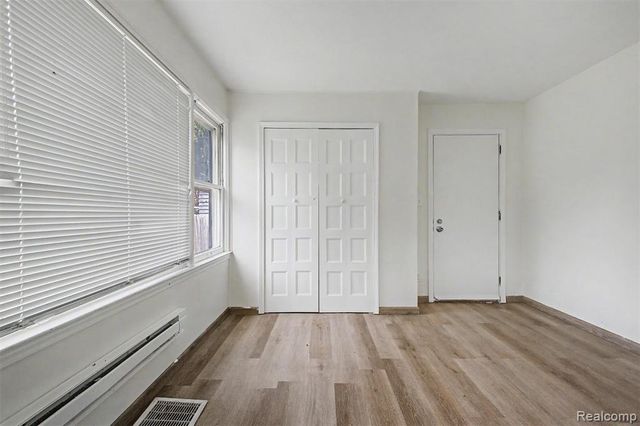 8835 Robson Street, Detroit, MI 48228