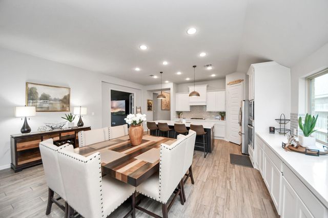 1711 Rustling Creek Drive, Missouri City, TX 77459