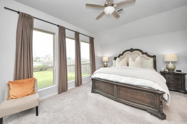 1711 Rustling Creek Drive, Missouri City, TX 77459