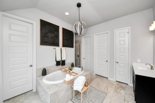 1711 Rustling Creek Drive, Missouri City, TX 77459
