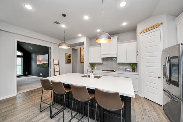 1711 Rustling Creek Drive, Missouri City, TX 77459