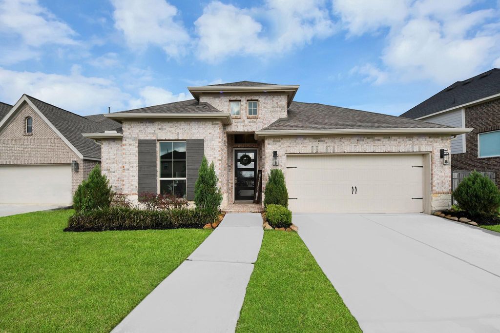 1711 Rustling Creek Drive, Missouri City, TX 77459