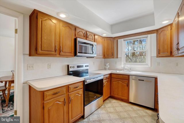3745 STARVIEW DR, York, PA 17402